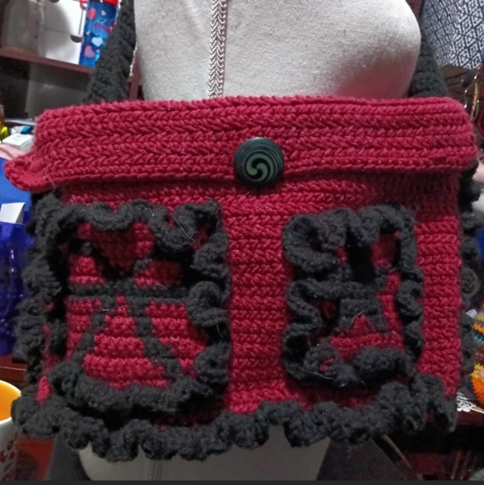 Red and black goth crochet messenger bag